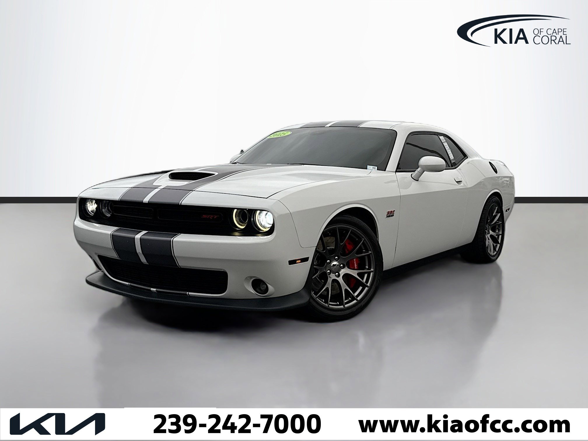 2015 Dodge Challenger SRT's photo