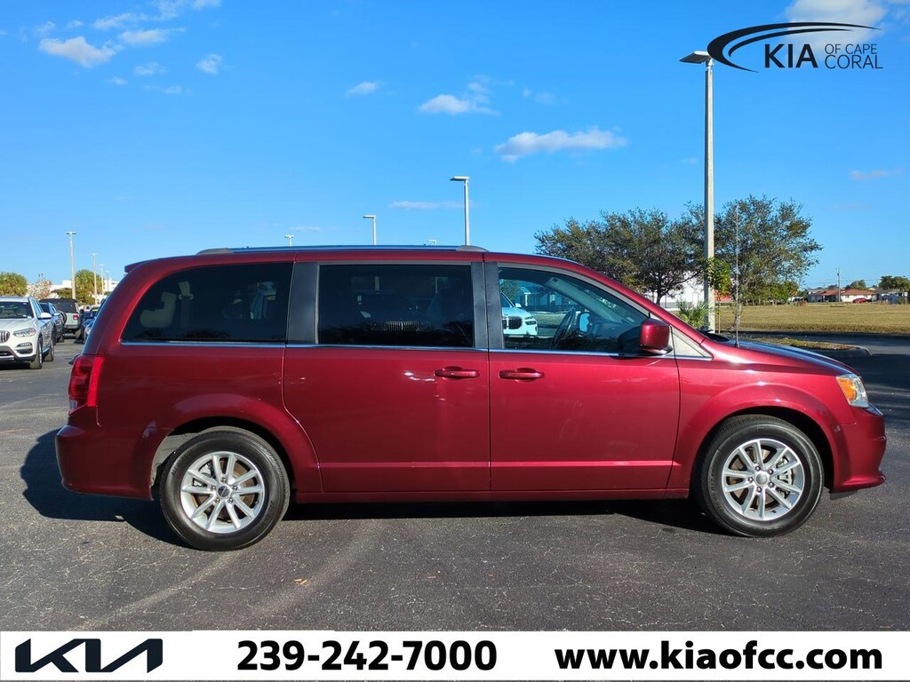 Used 2020 Dodge Grand Caravan SXT Van Passenger Van