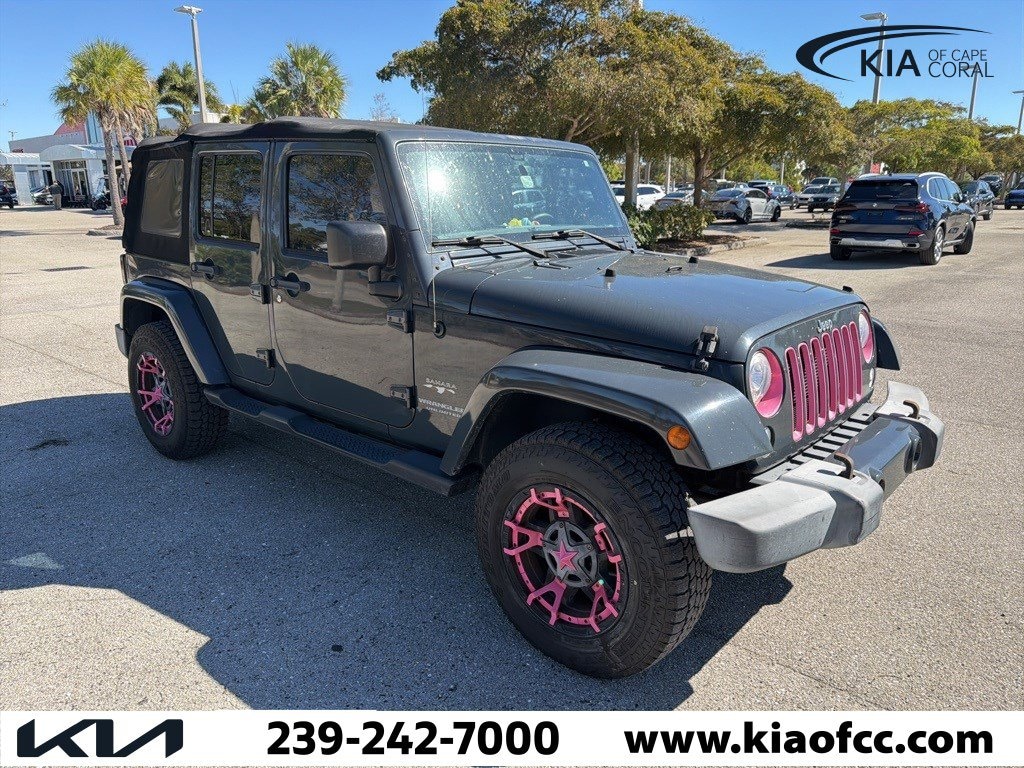 Used 2017 Jeep Wrangler JK Unlimited Sahara 4x4 SUV