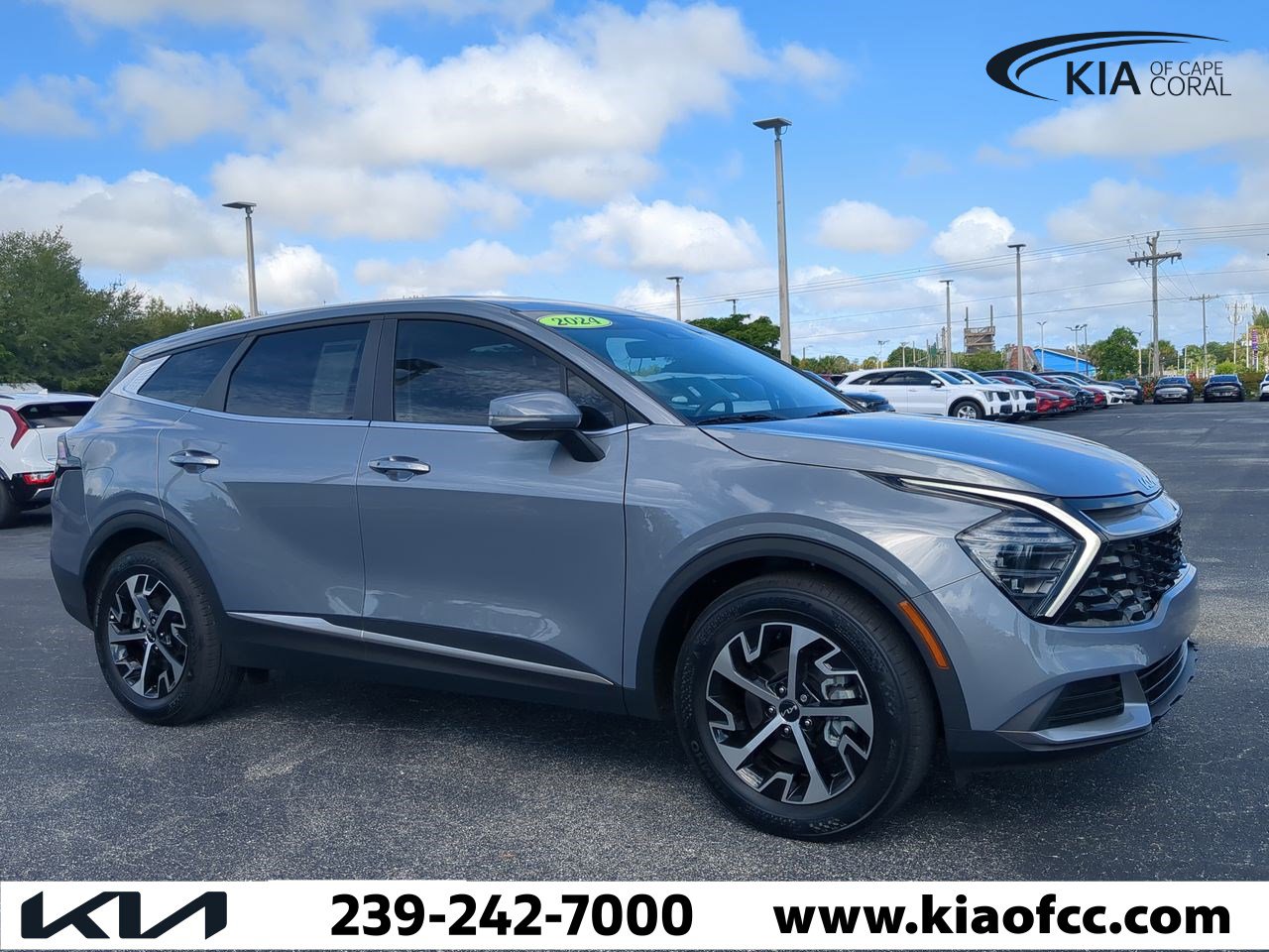 2024 Kia Sportage EX photo 2