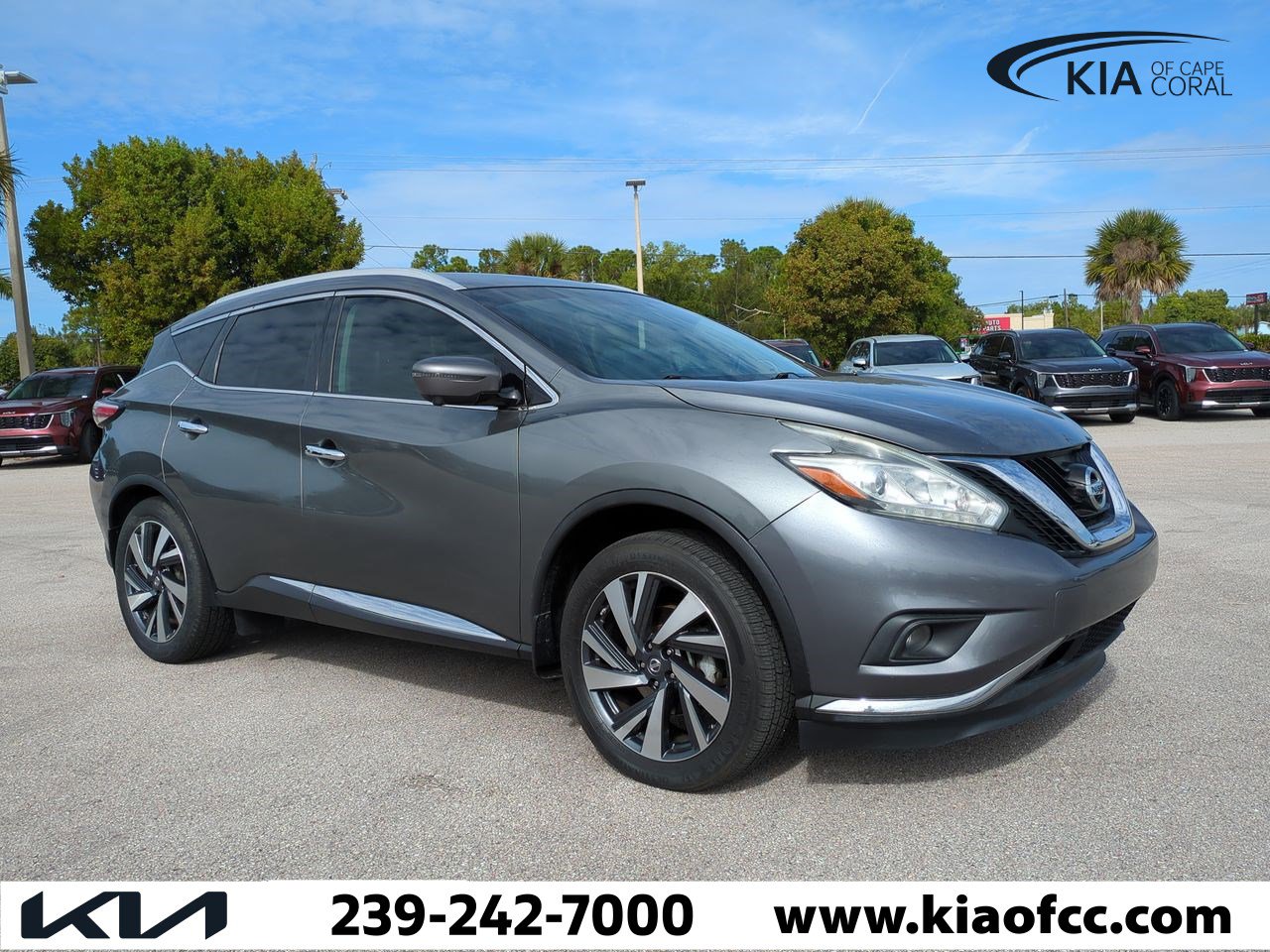 2017 Nissan Murano Platinum photo 2