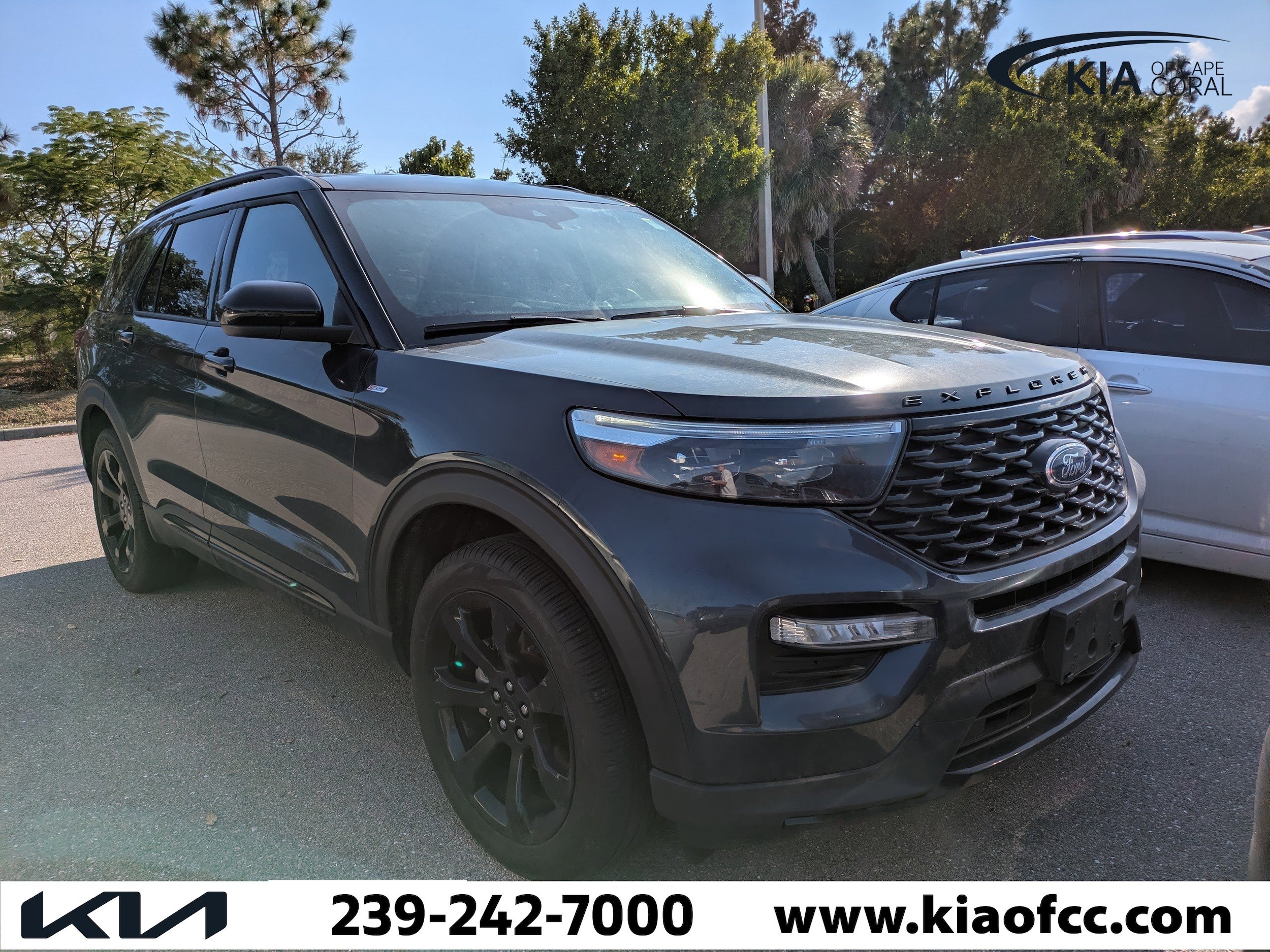 2024 Ford Explorer ST-LINE's photo