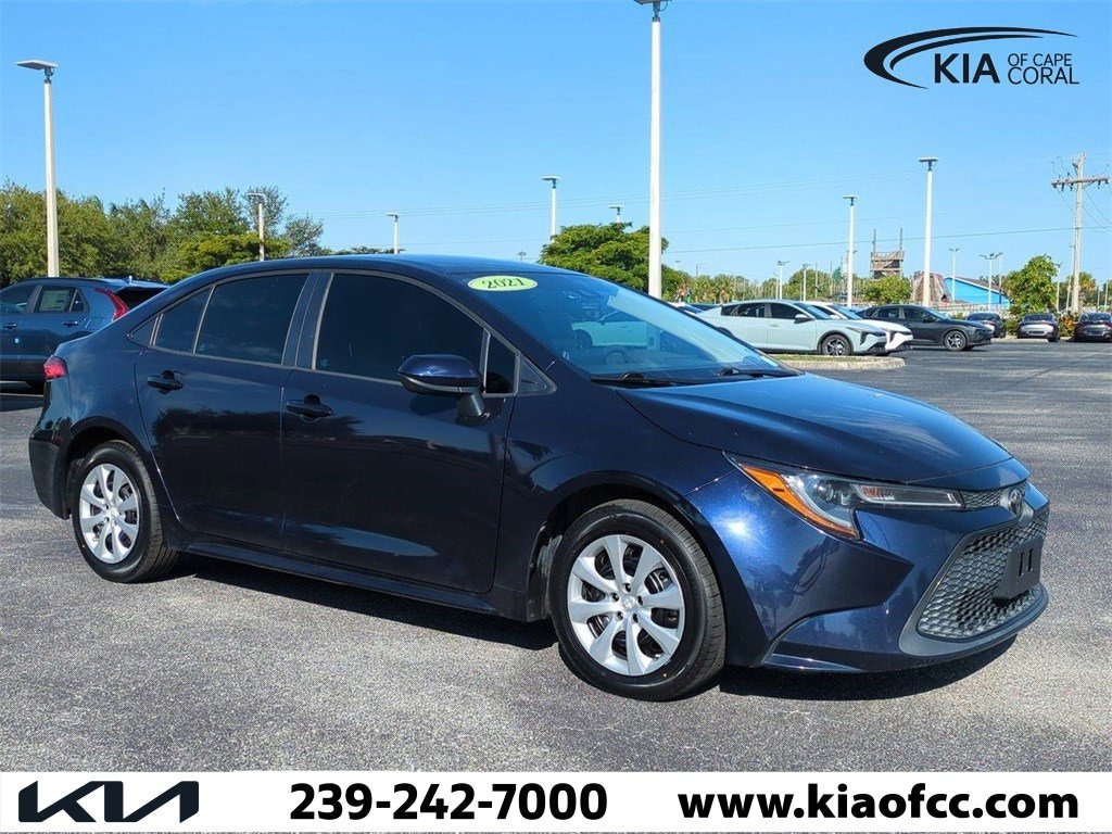 Used 2021 Toyota Corolla LE Sedan