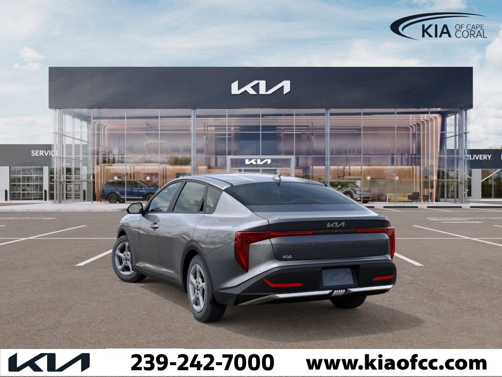 2025 Kia K4 LXS photo 3