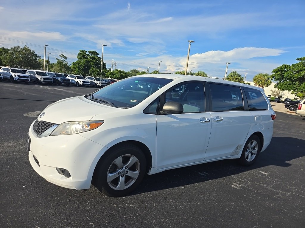 Used 2017 Toyota Sienna L with VIN 5TDZZ3DC6HS830834 for sale in Cape Coral, FL