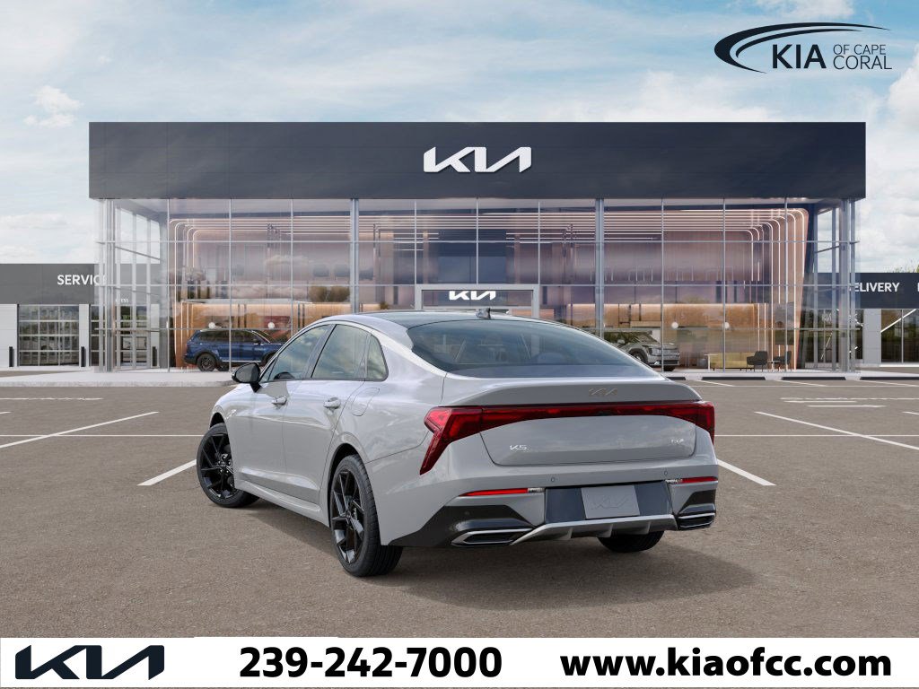 2026 Kia K5 GT-Line photo 4