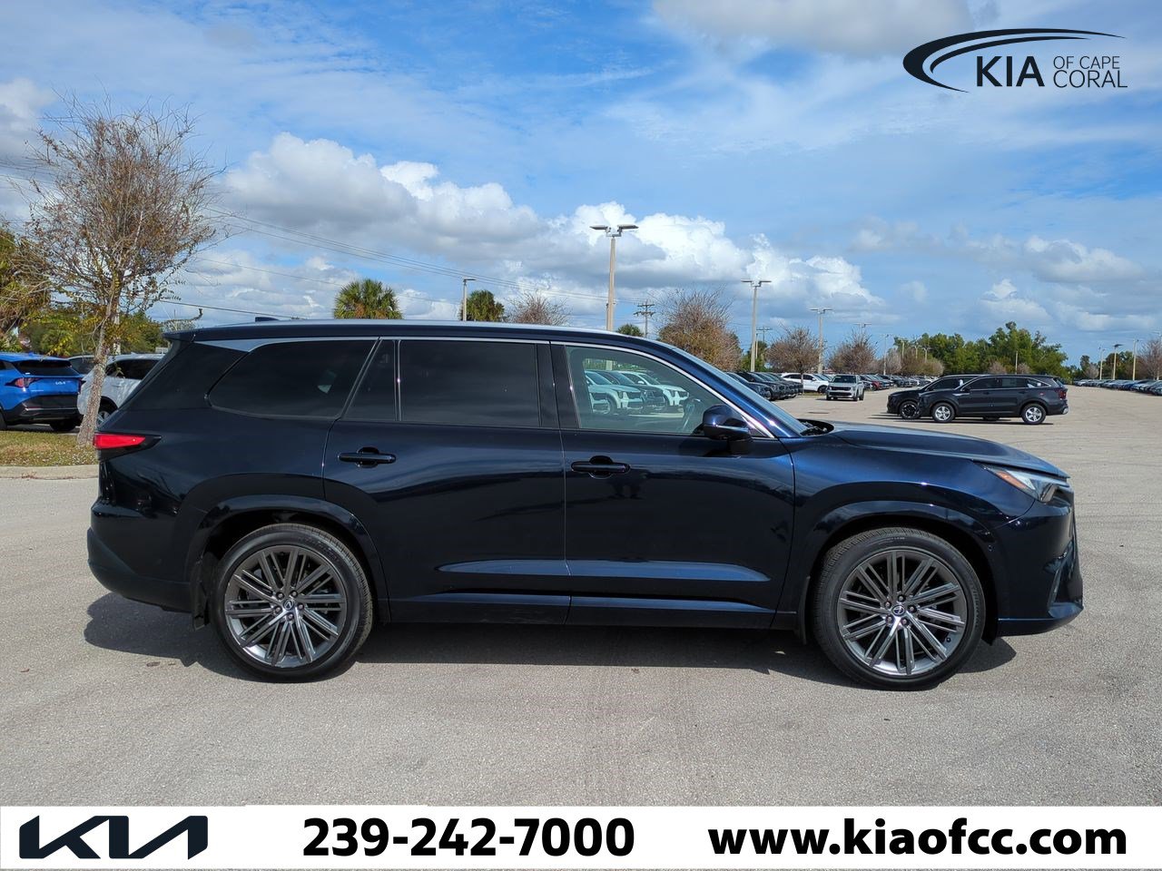 2024 Lexus TX 350 Luxury photo 4