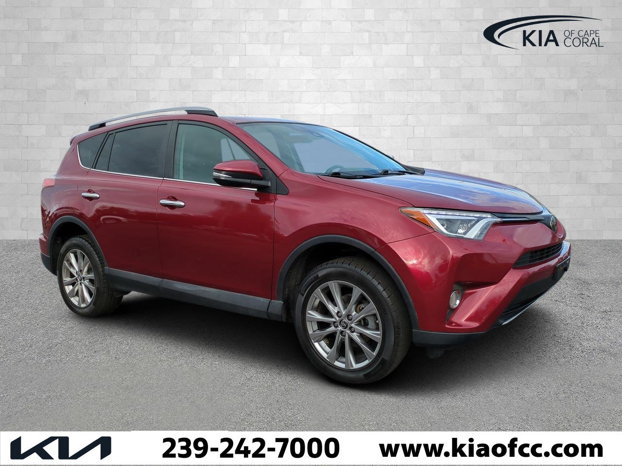 2018 Toyota RAV4 Limited's photo