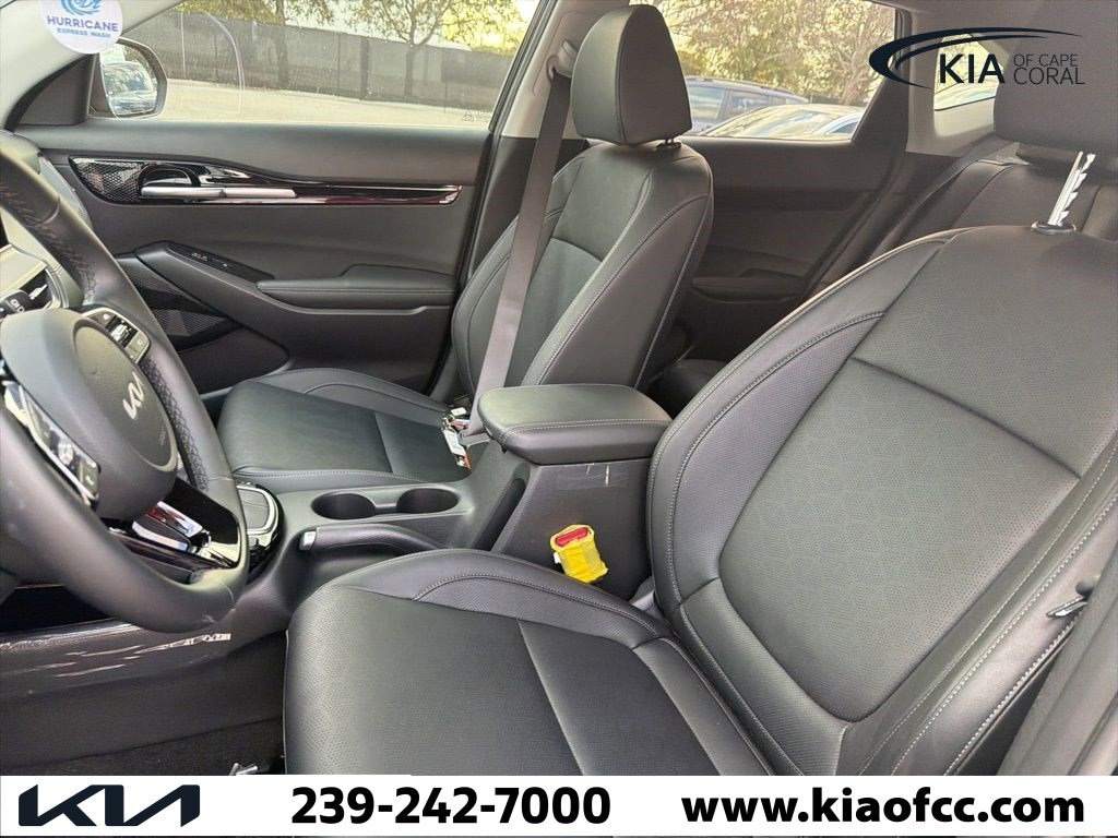 Certified 2025 Kia Seltos EX SUV