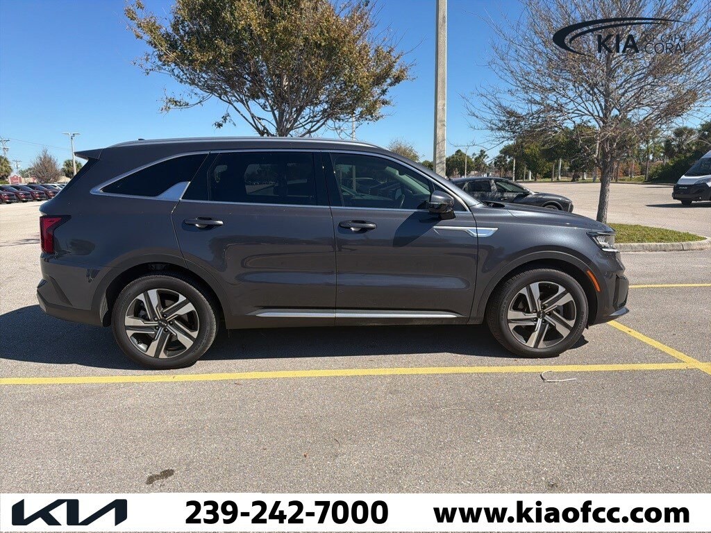 Used 2023 Kia Sorento Hybrid EX SUV