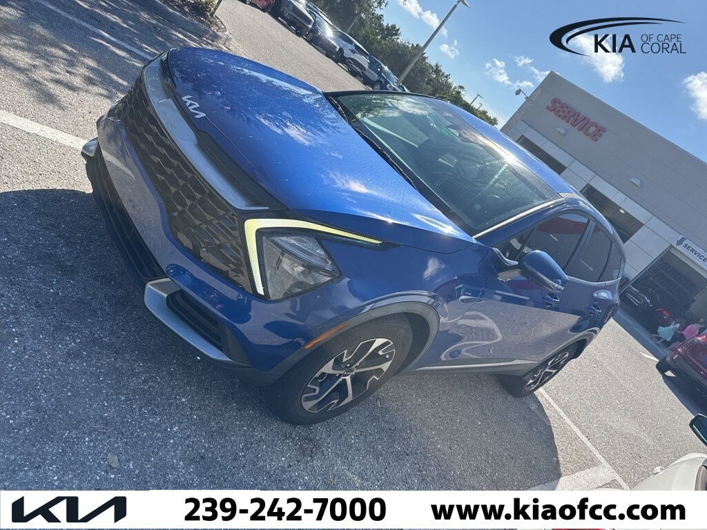 2023 Kia Sportage EX photo 2