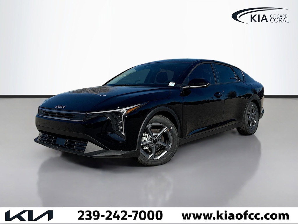 New 2025 Kia K4 LXS Sedan