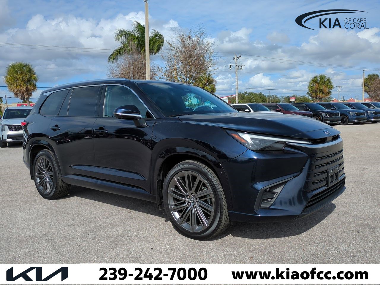 2024 Lexus TX 350 Luxury photo 2