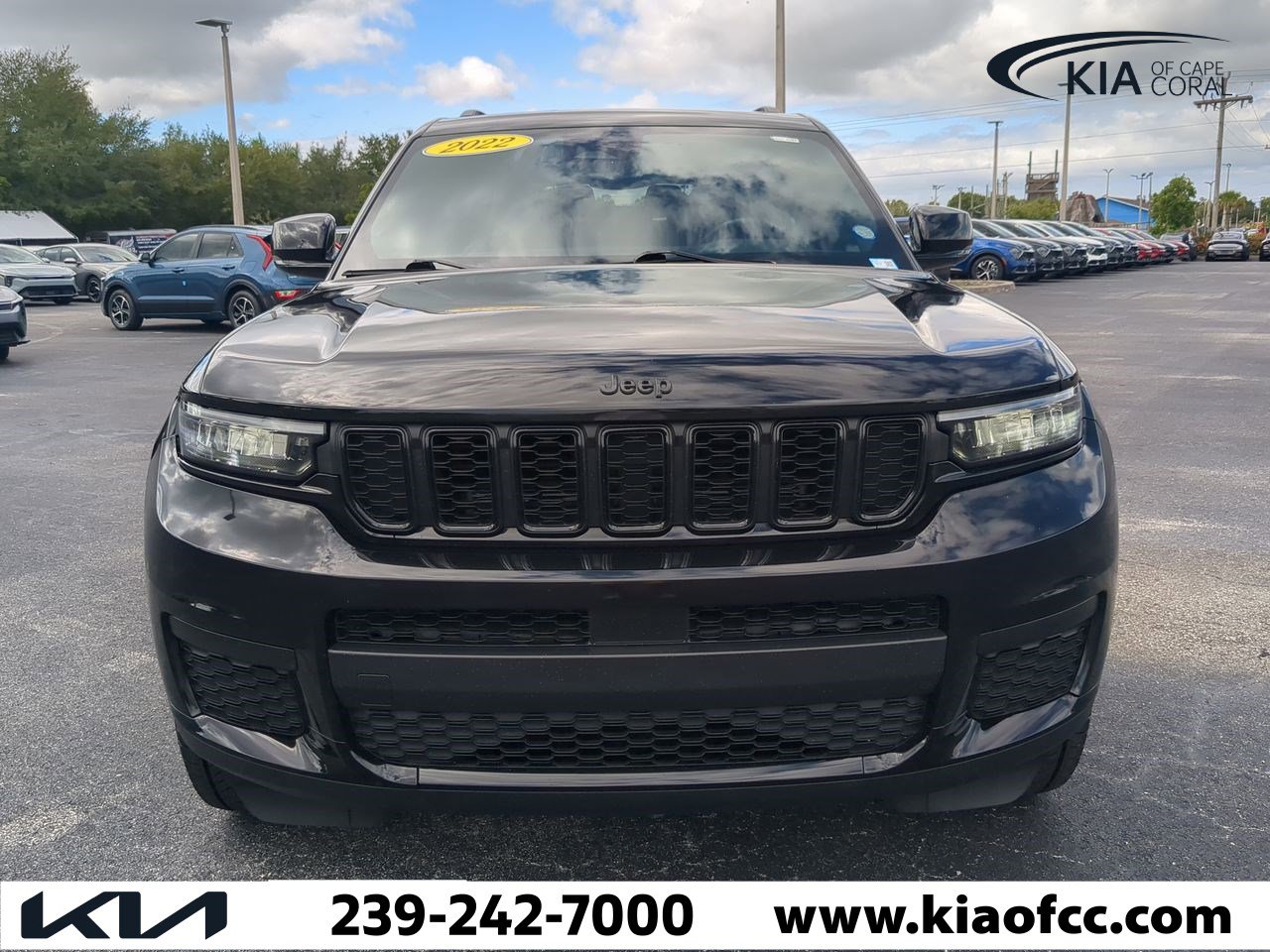 2022 Jeep Grand Cherokee Laredo photo 3