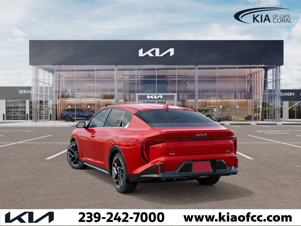 2025 Kia K4 GT-Line photo 4