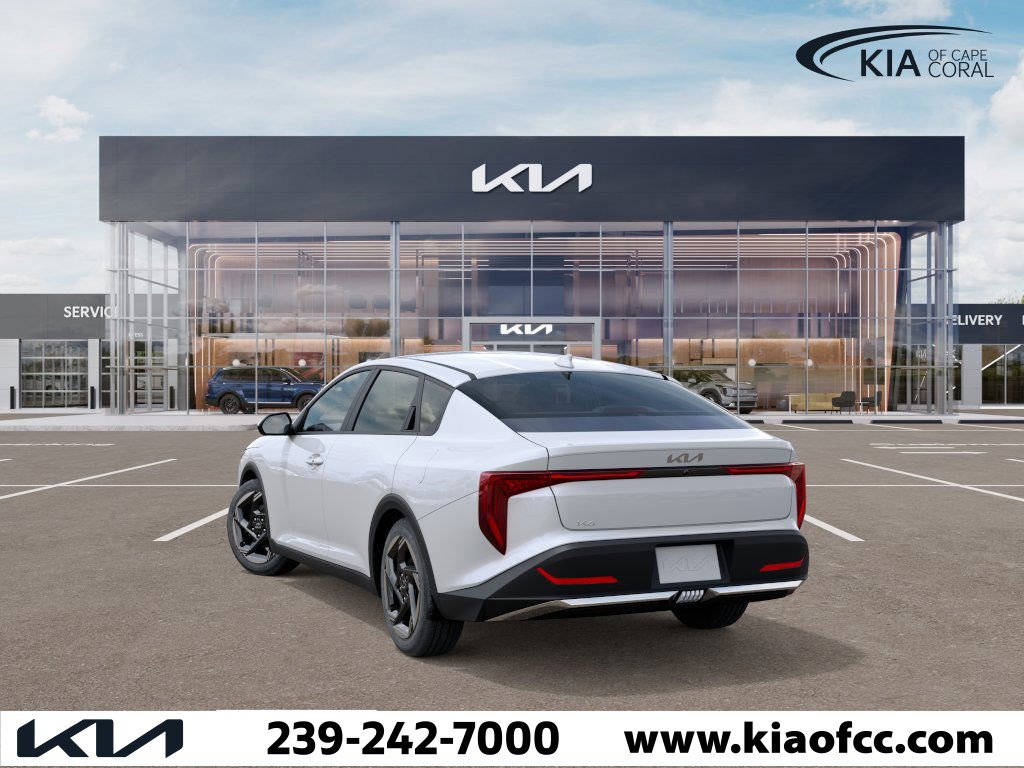 2025 Kia K4 EX photo 4