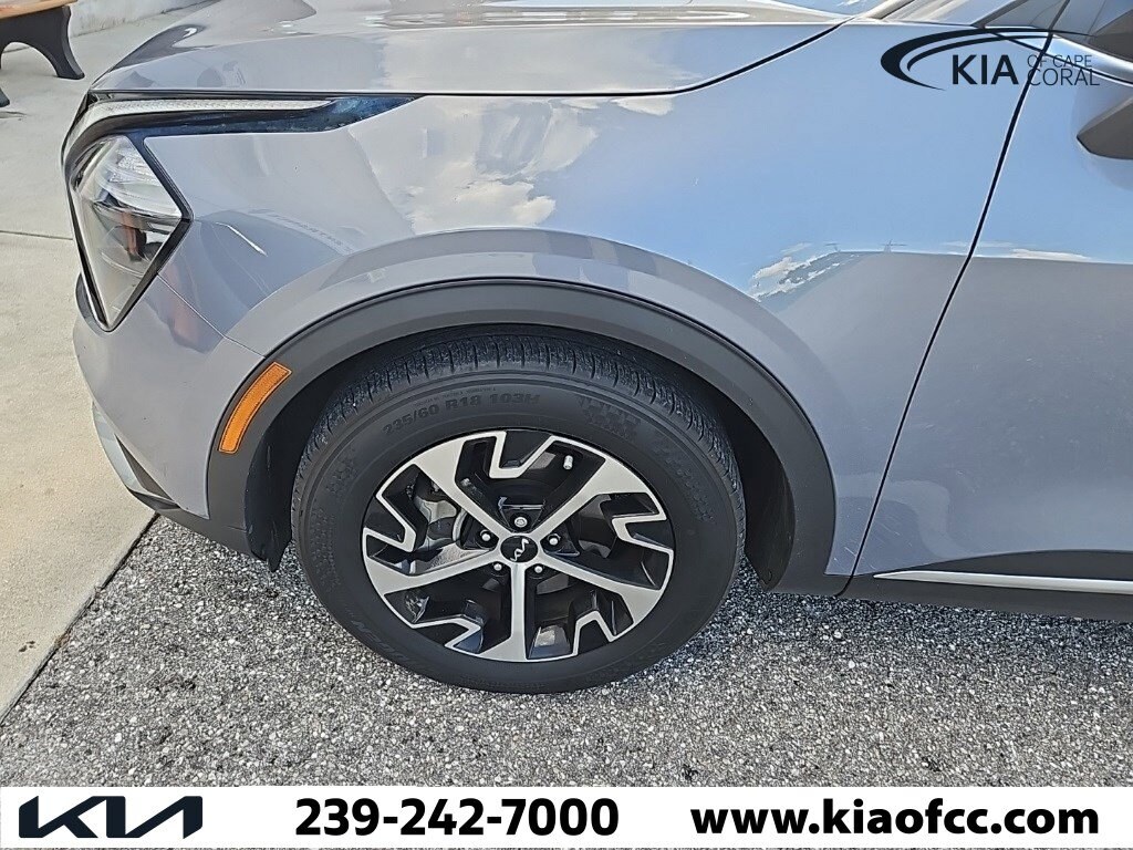 2023 Kia Sportage EX photo 4