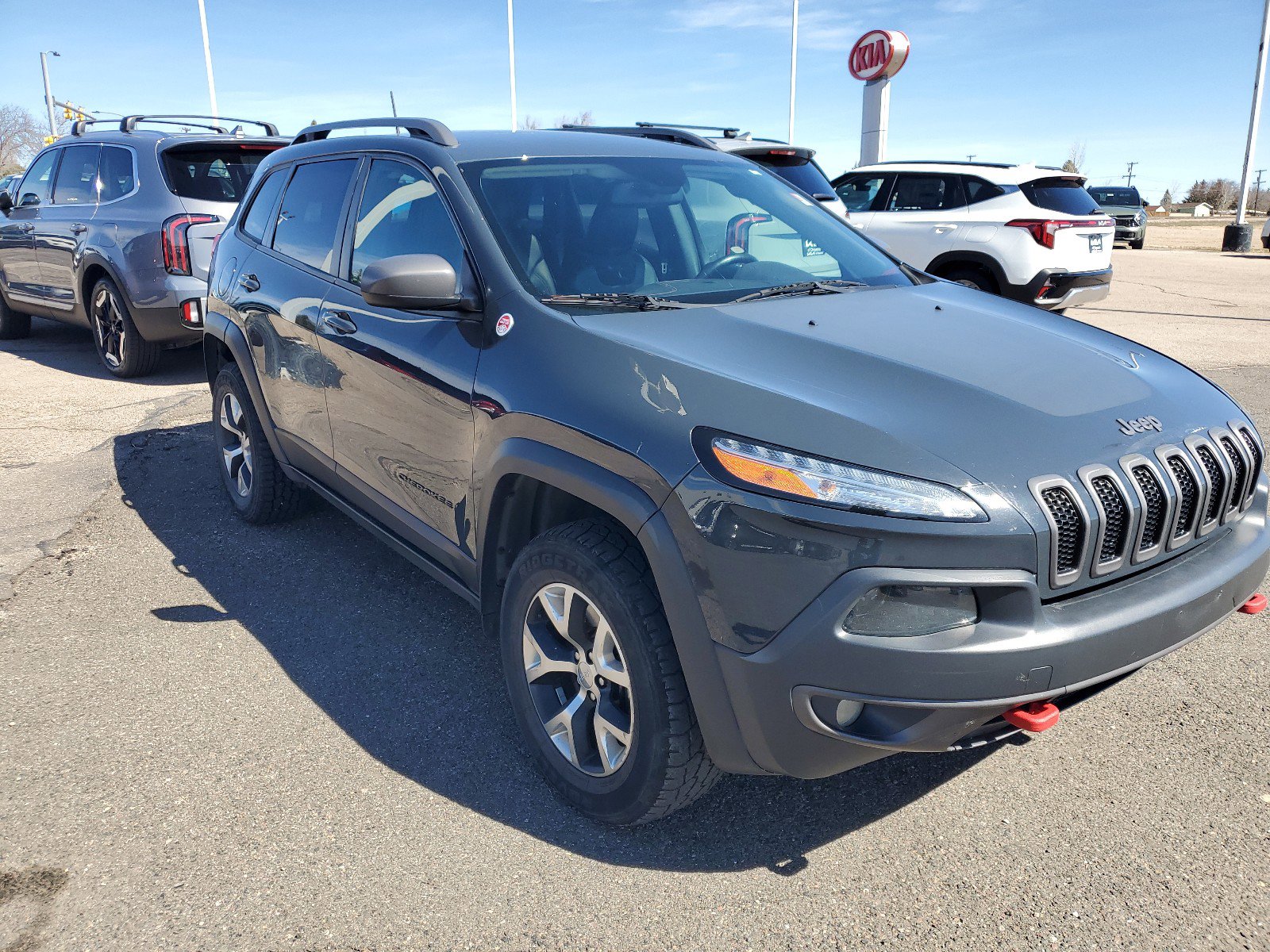 Used 2017 Jeep Cherokee Trailhawk with VIN 1C4PJMBS2HW562816 for sale in Cheyenne, WY