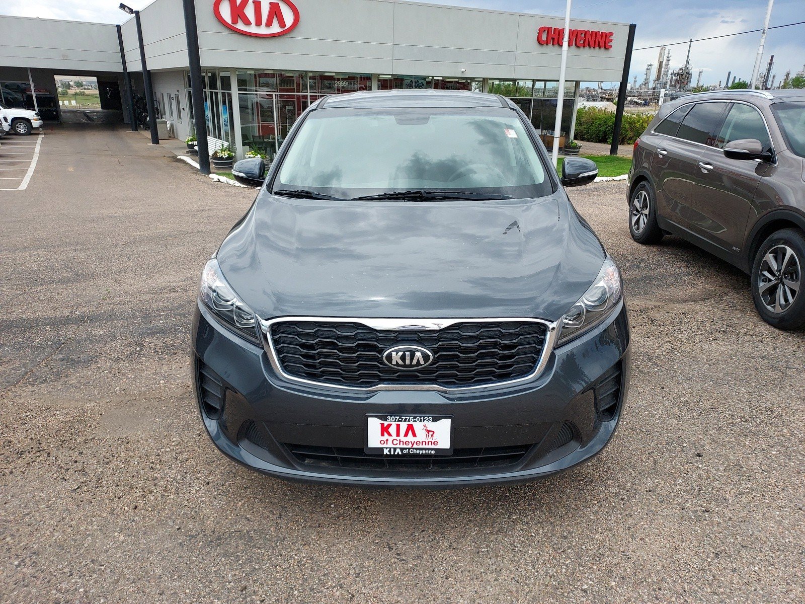 Used 2020 Kia Sorento LX with VIN 5XYPG4A52LG614106 for sale in Cheyenne, WY