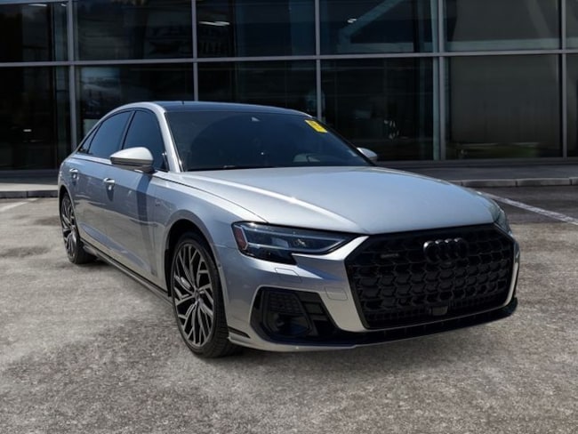 2022 Audi A8 55 TFSI L quattro Tiptronic's photo
