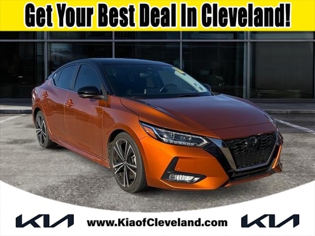 2020 Nissan Sentra SR's photo