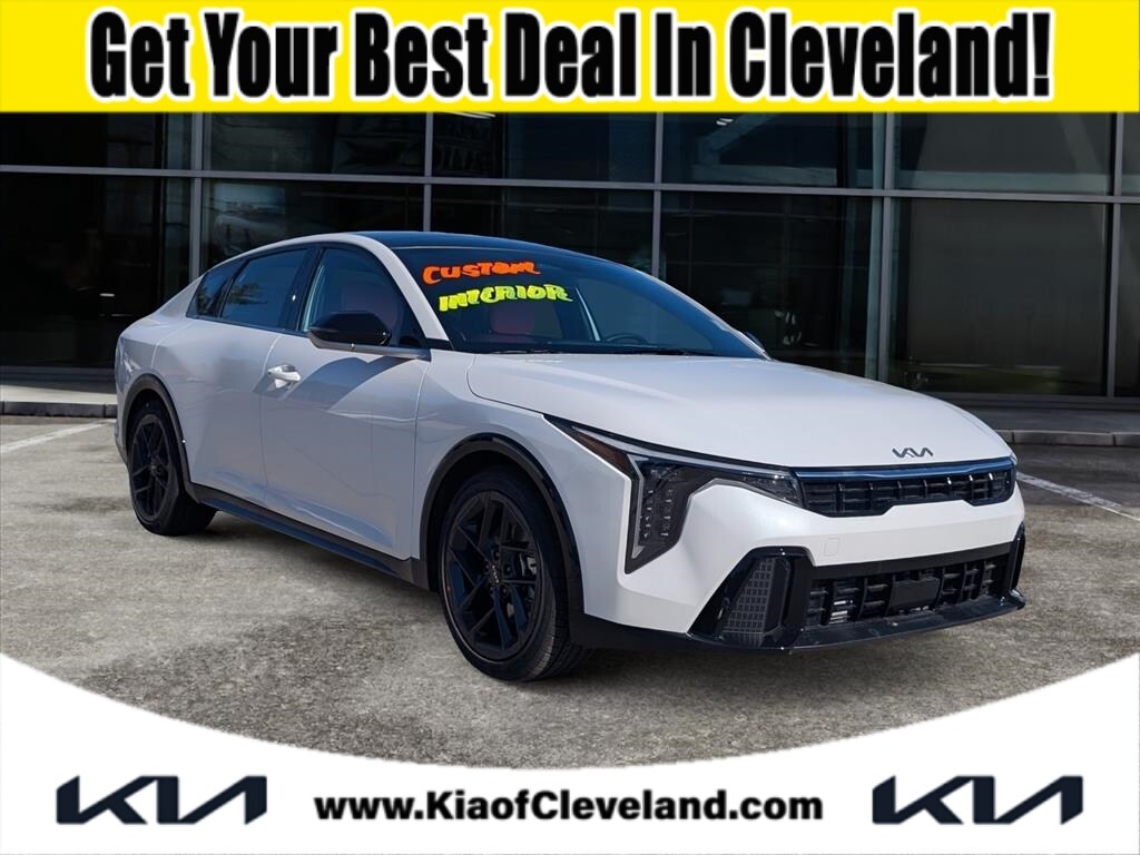 2025 Kia K4 GT-Line Turbo's photo