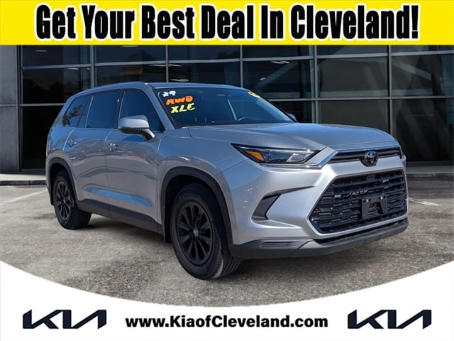 2024 Toyota Grand Highlander XLE's photo