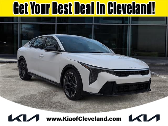 2025 Kia K4 GT-Line's photo