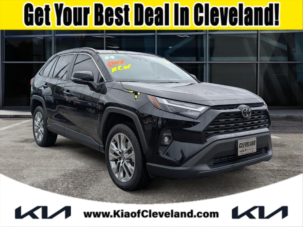 2024 Toyota RAV4 XLE Premium's photo