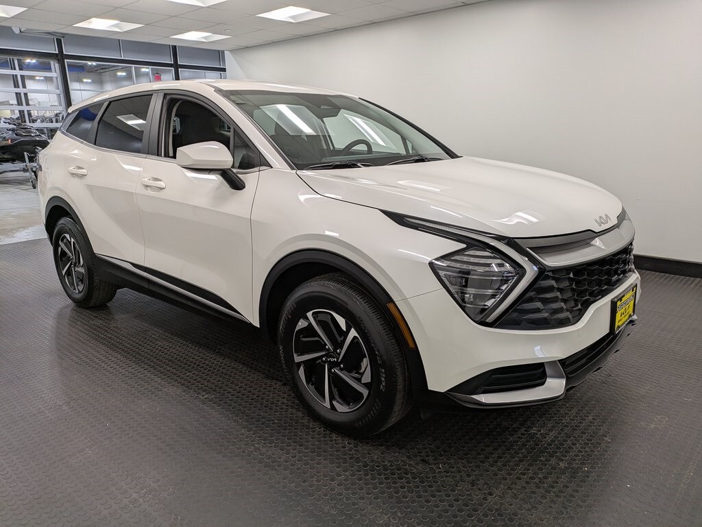 2024 Kia Sportage Hybrid LX photo 3