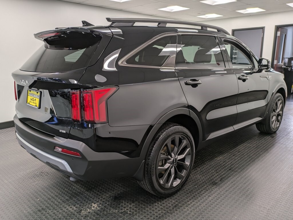 2023 Kia Sorento X-Line SX Prestige photo 4