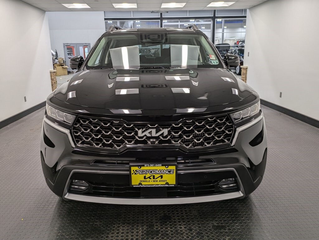 2023 Kia Sorento X-Line SX Prestige photo 2