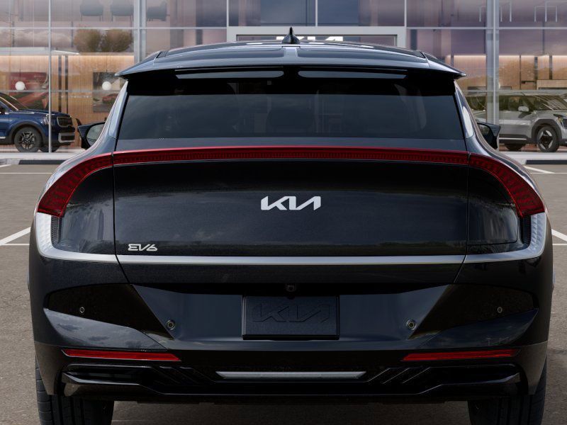 2025 Kia EV6 Wind - Photo 13