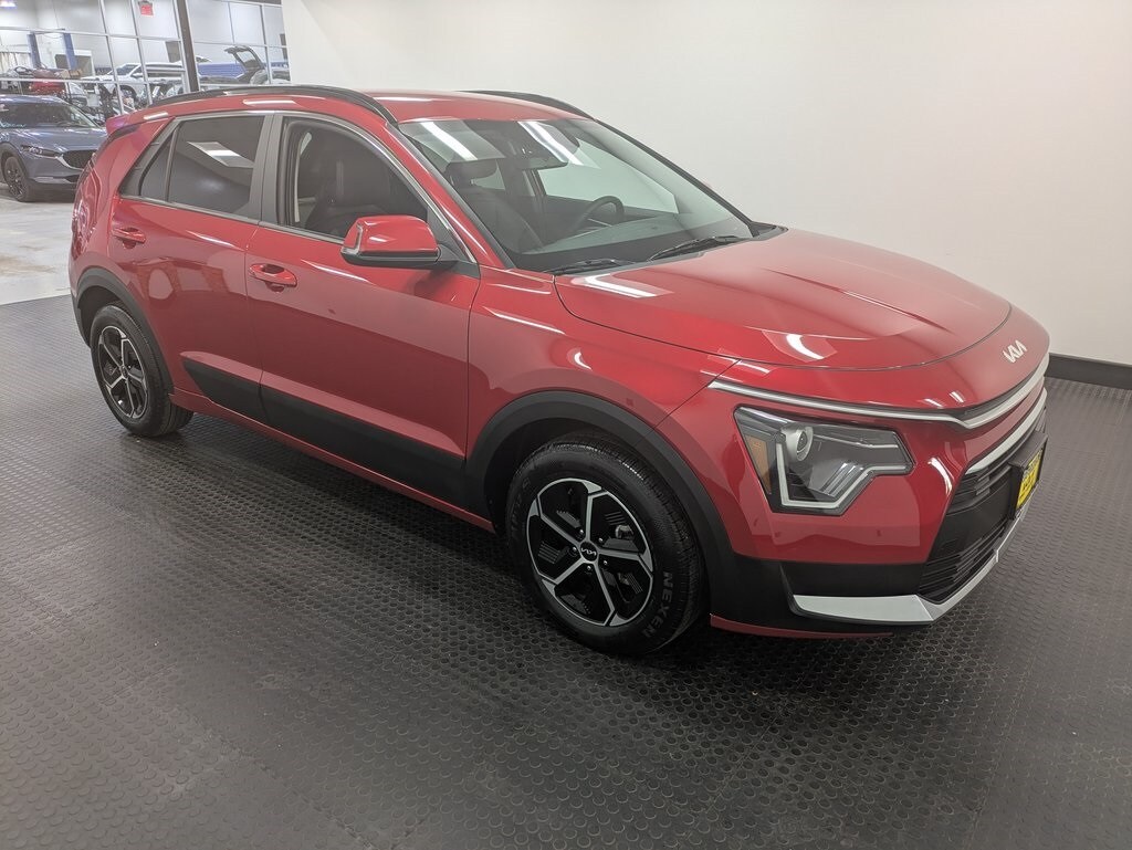 2024 Kia Niro EX photo 3