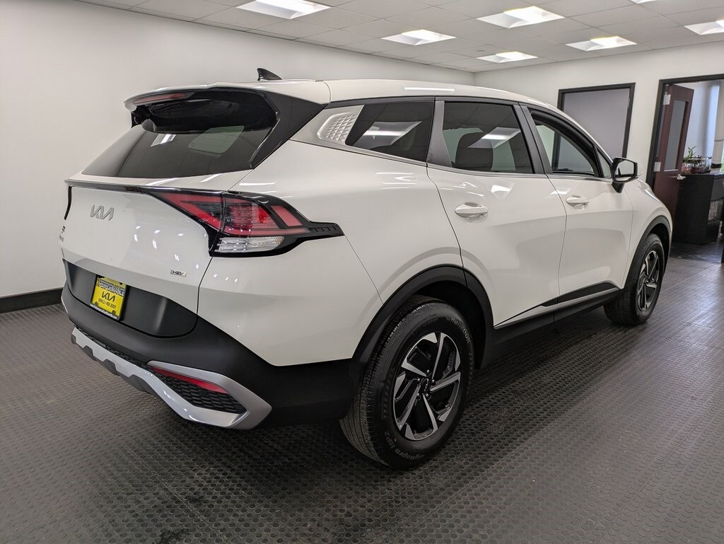2024 Kia Sportage Hybrid LX photo 4