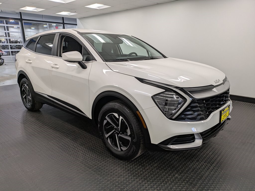 2024 Kia Sportage Hybrid LX photo 3