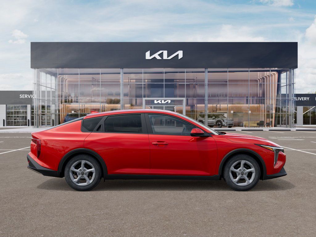 2025 Kia K4 LXS - Photo 7