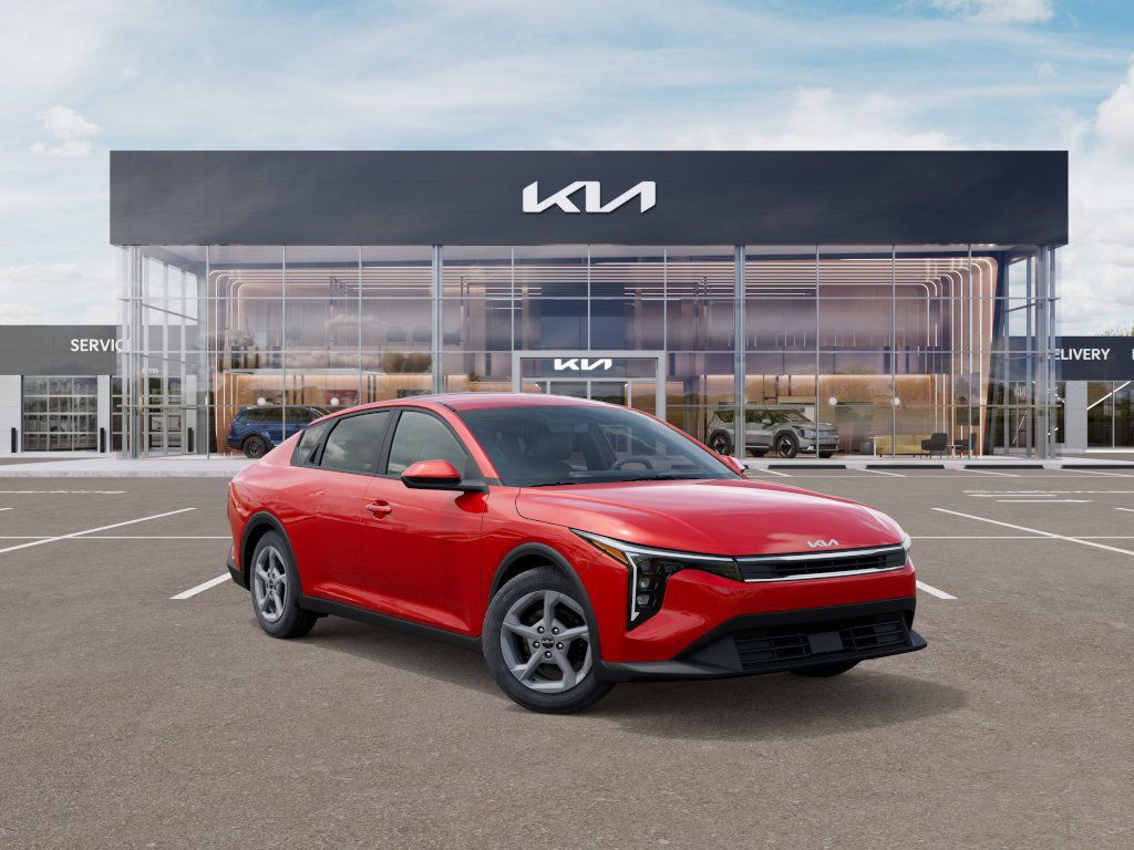 2025 Kia K4 LXS - Photo 8