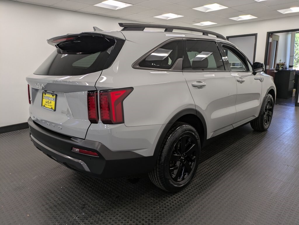 2022 Kia Sorento S photo 4
