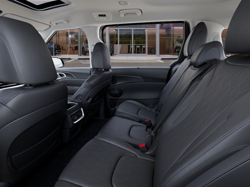 2026 Kia Carnival SX - Photo 18