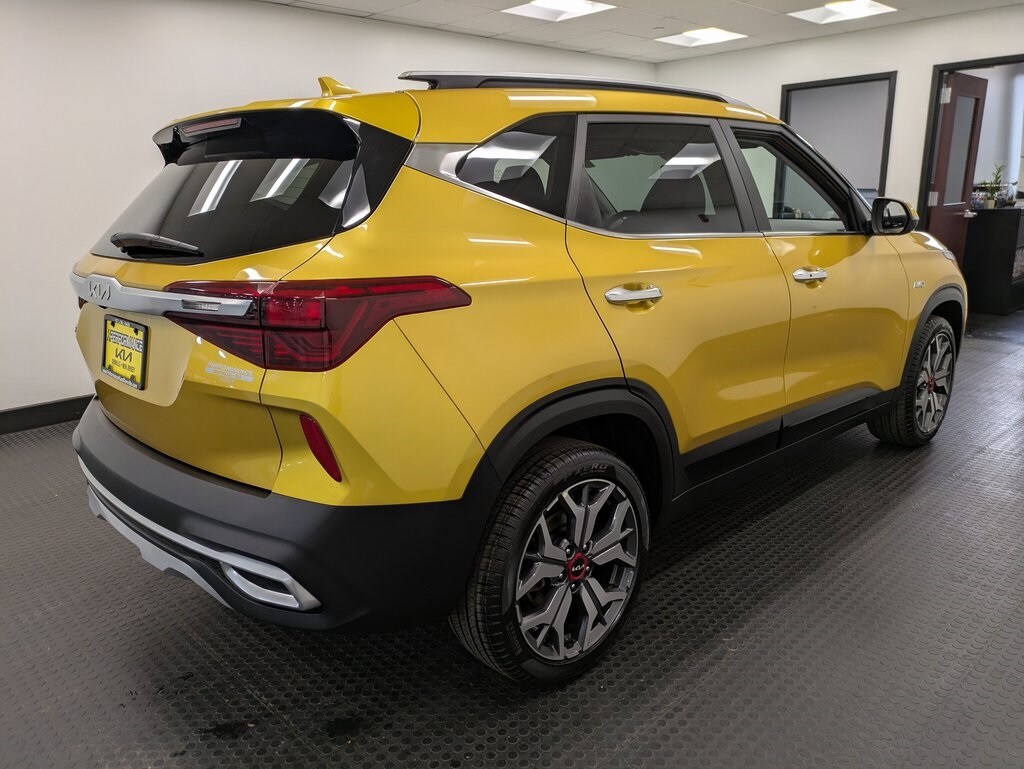 2022 Kia Seltos SX photo 4