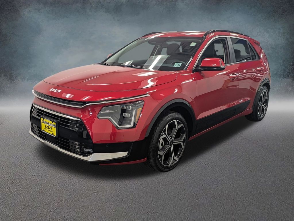 Used 2023 Kia Niro SX Touring SUV