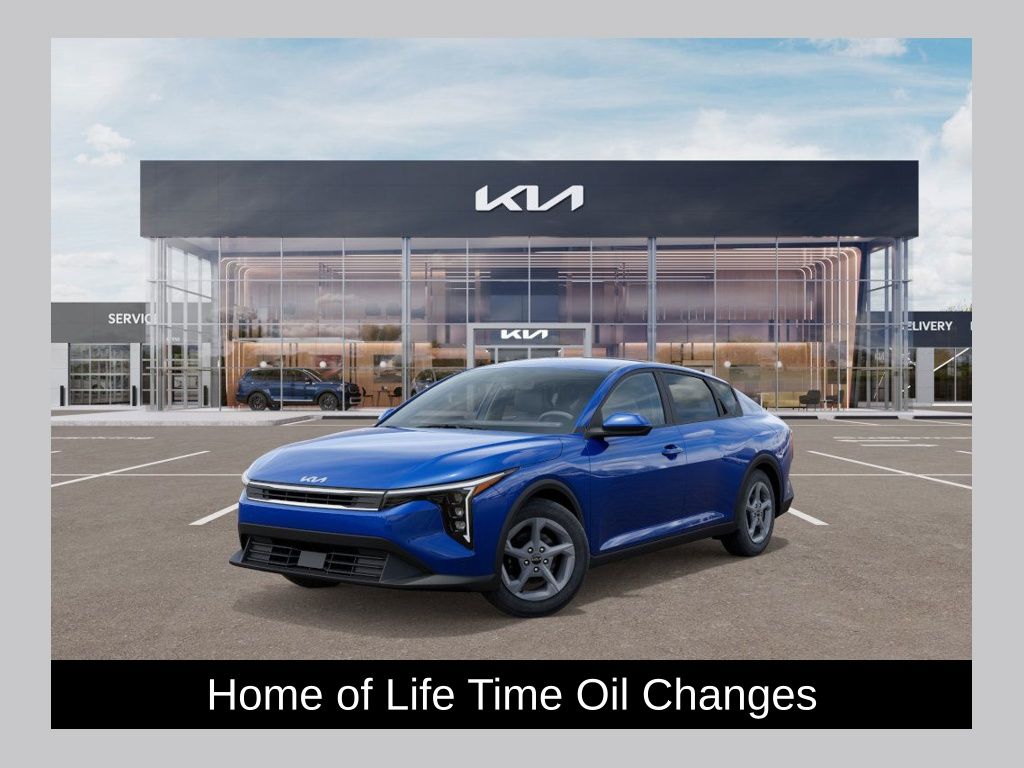 2025 Kia K4 LXS AT's photo