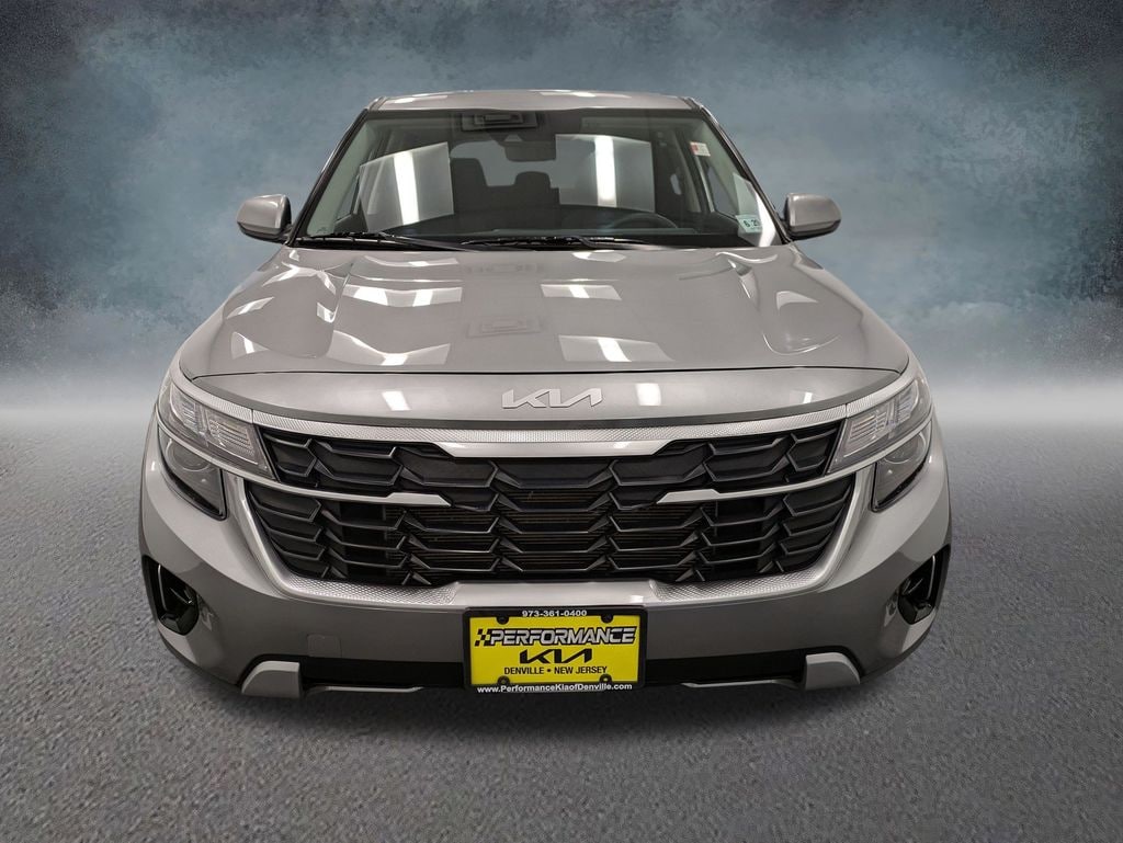 Used 2024 Kia Seltos LX SUV