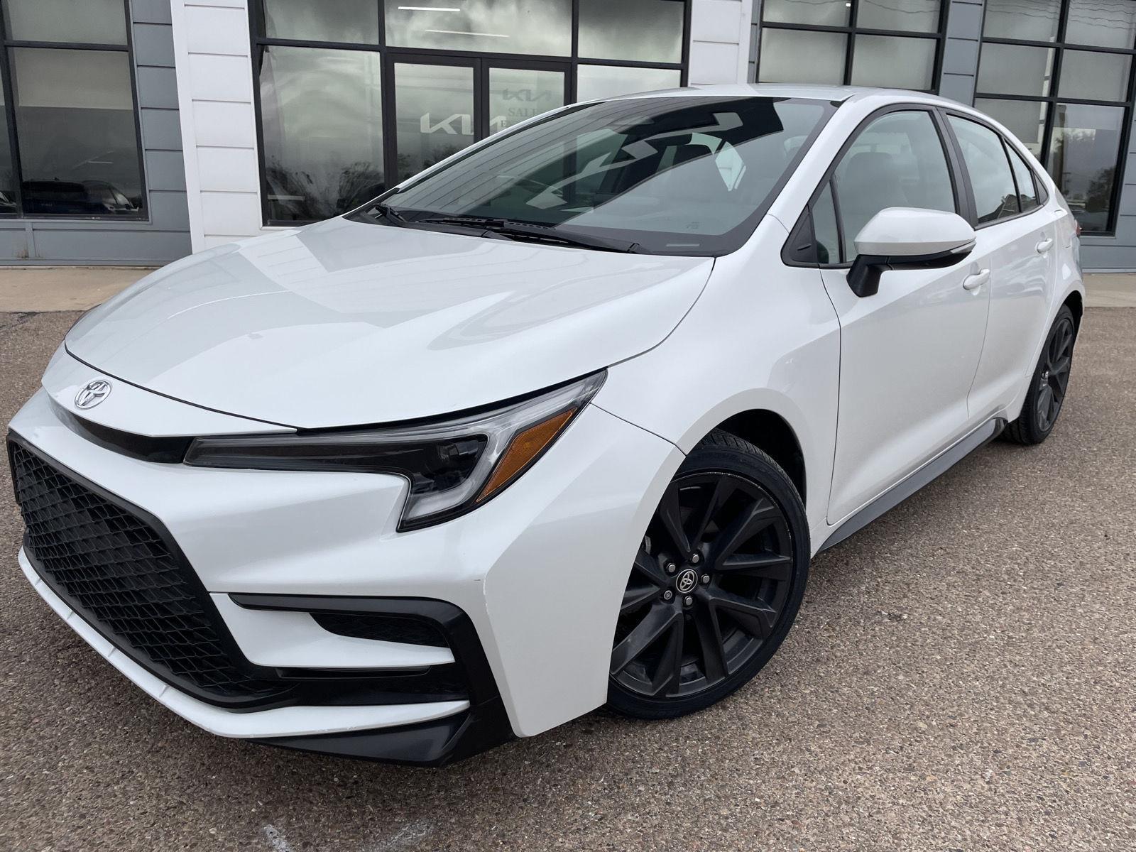 2023 Toyota Corolla SE photo 4