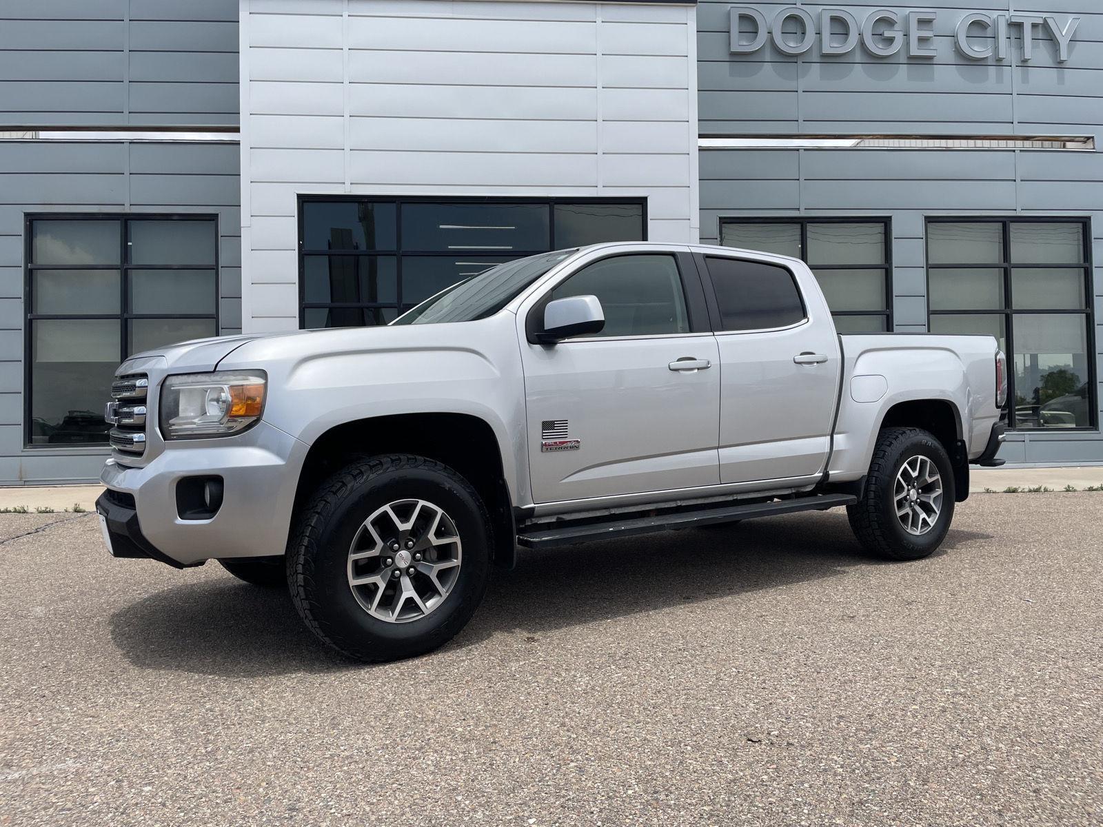 2015 GMC Canyon 4WD SLE Crew Cab Short Box's photo