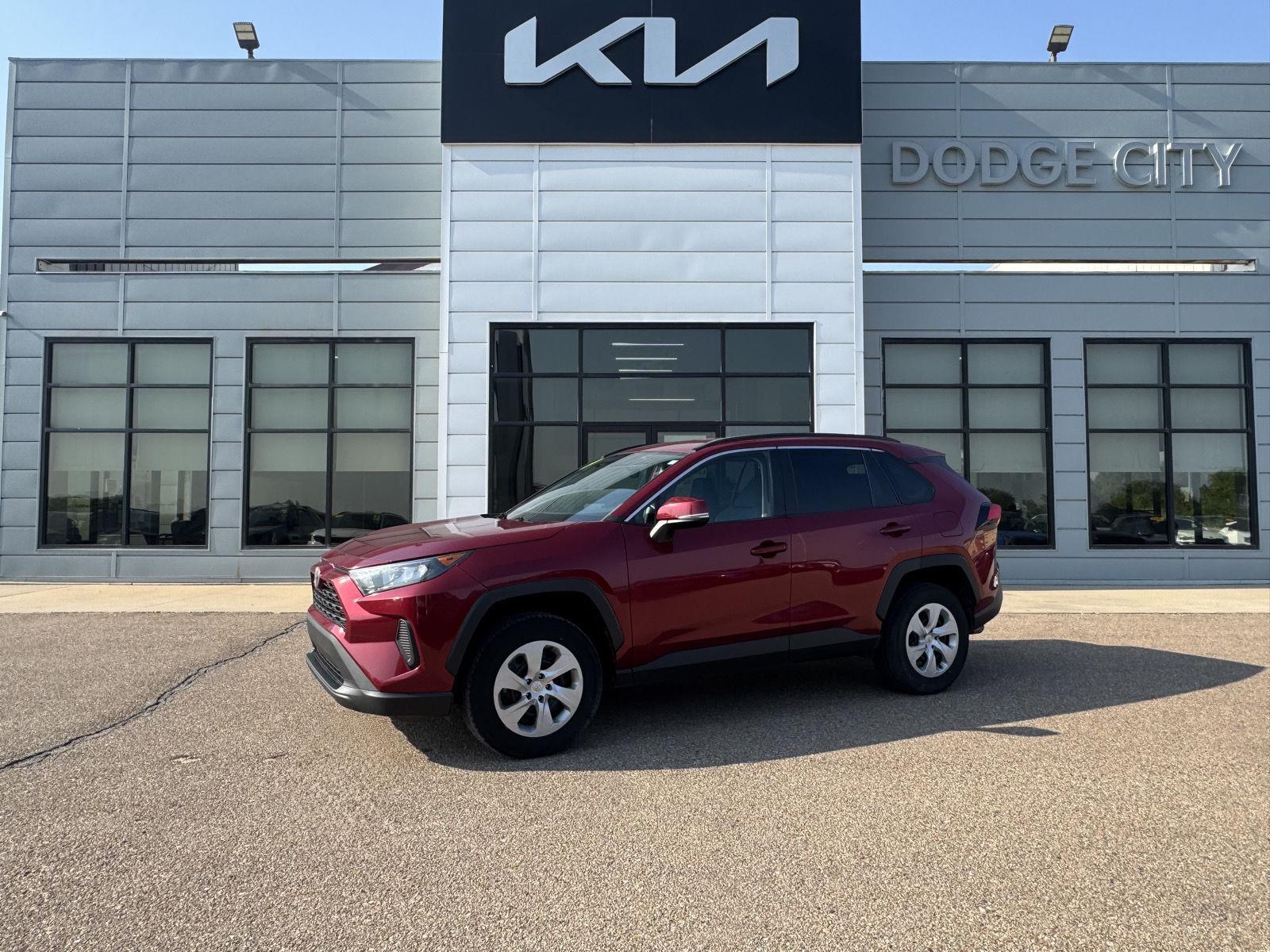Used 2019 Toyota RAV4 LE with VIN 2T3G1RFV6KW048619 for sale in Dodge City, KS