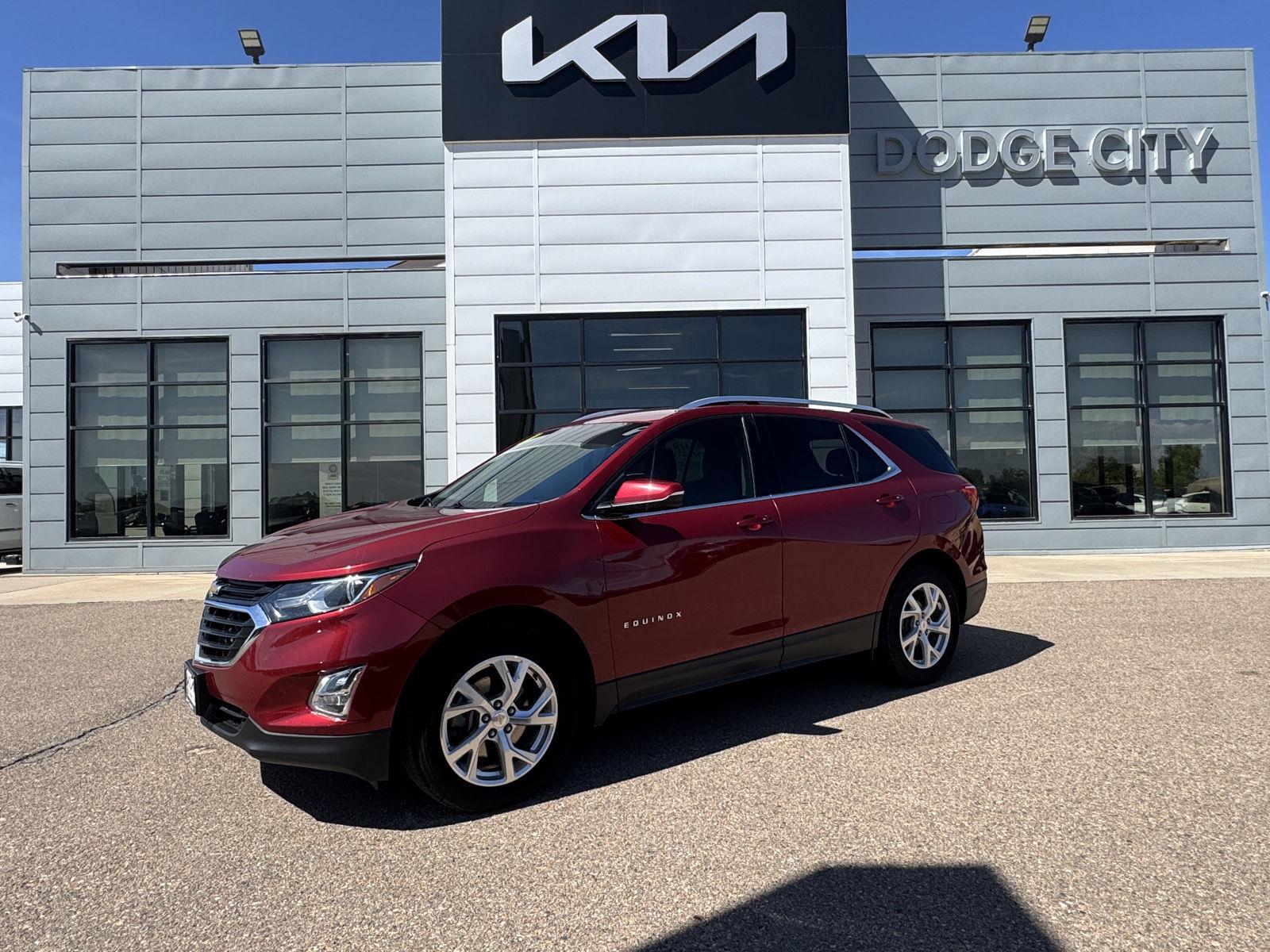 Used 2018 Chevrolet Equinox LT with VIN 2GNAXTEX4J6267827 for sale in Dodge City, KS