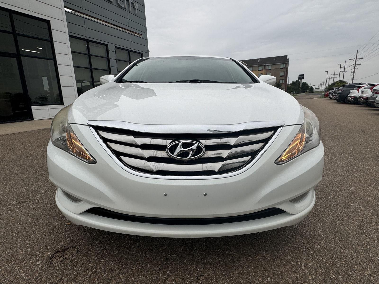 2013 Hyundai Sonata SE photo 3