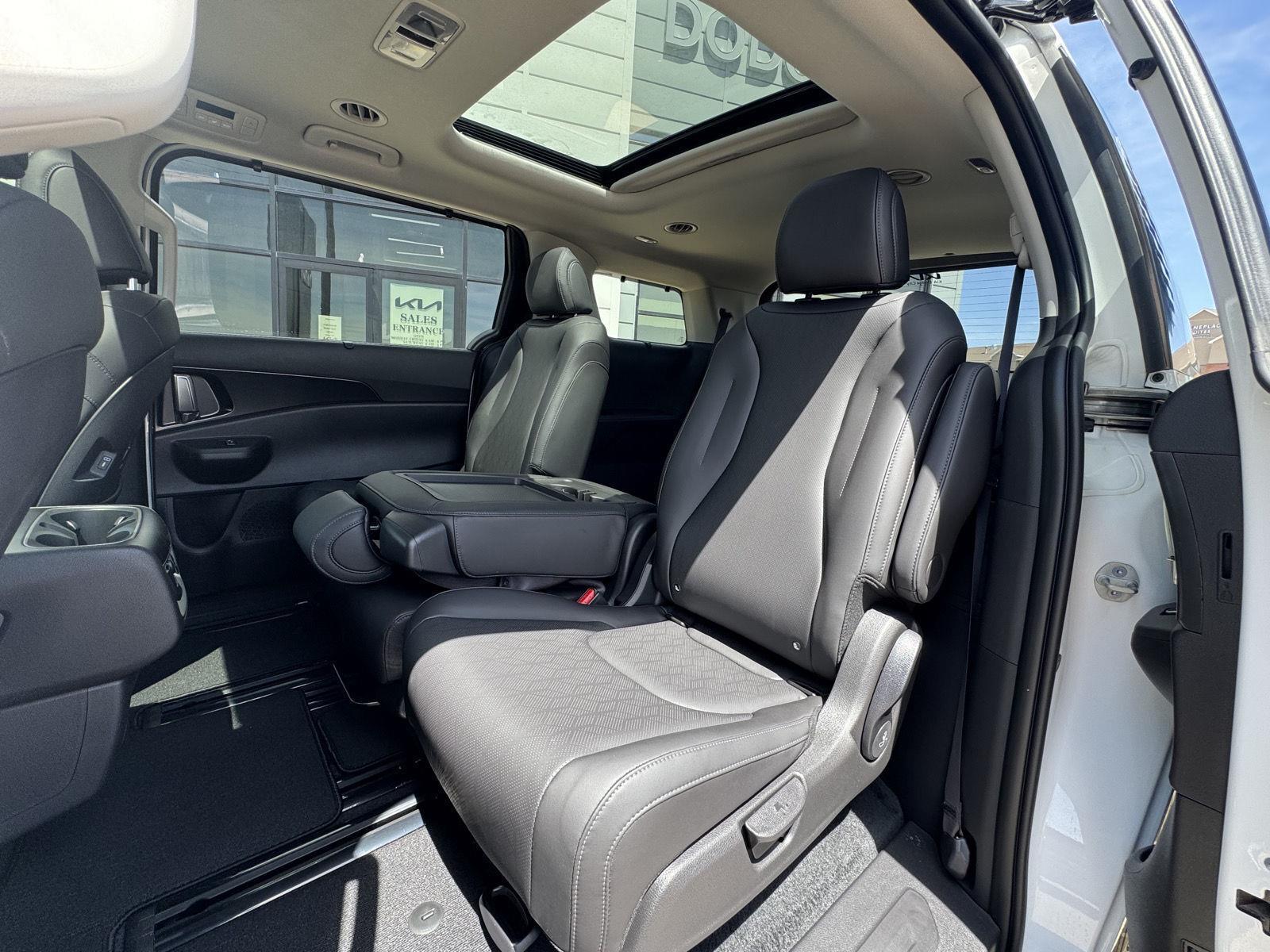 2026 Kia Carnival SX - Photo 30